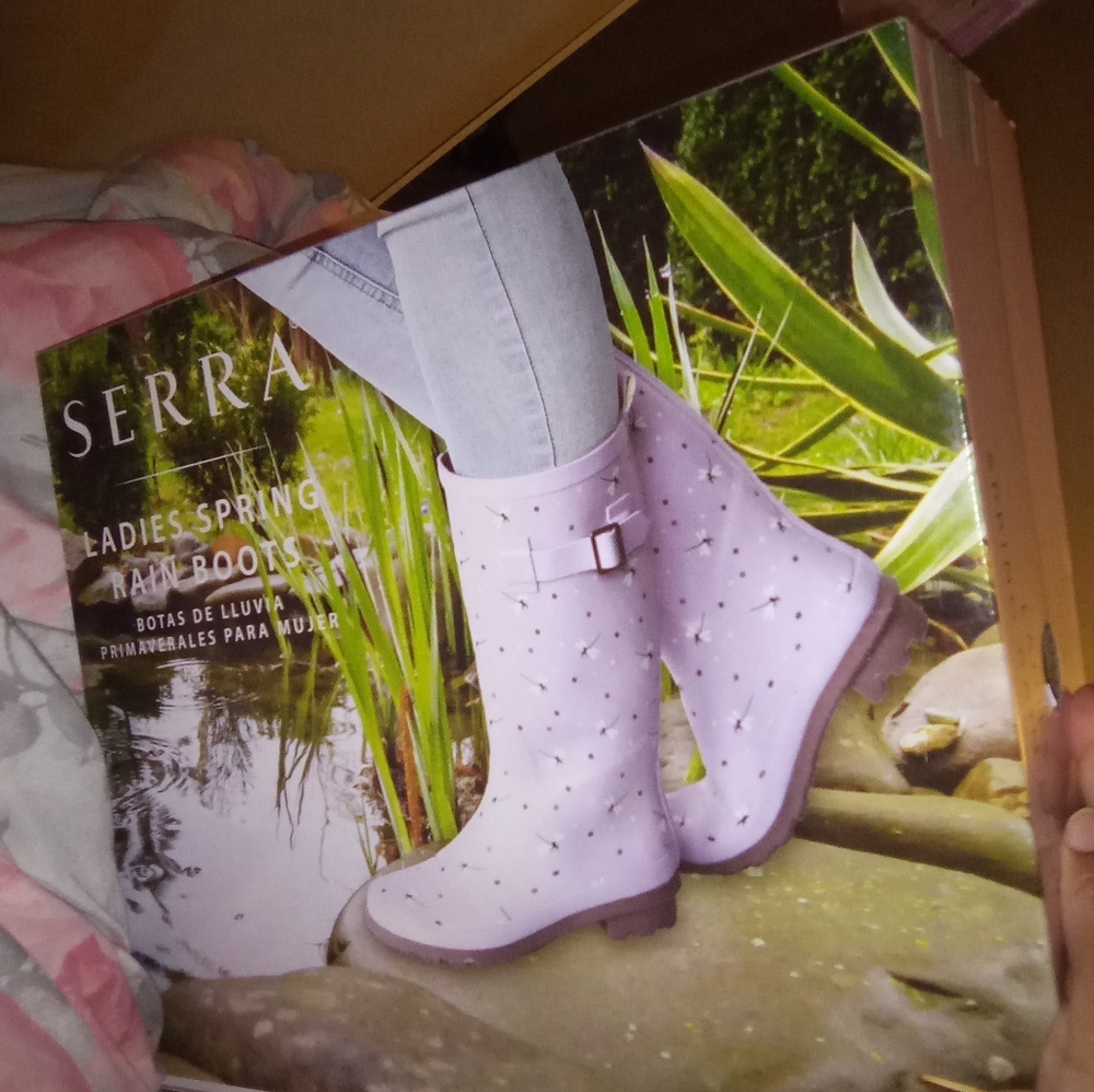 Women's rain boots